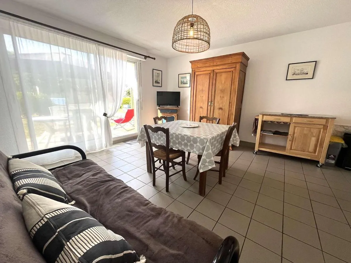 Appartement La Foret-Fouesnant : Port, Plage Et Restaurants A Pied, Terrasse Et Parking - Fr-1-481-146